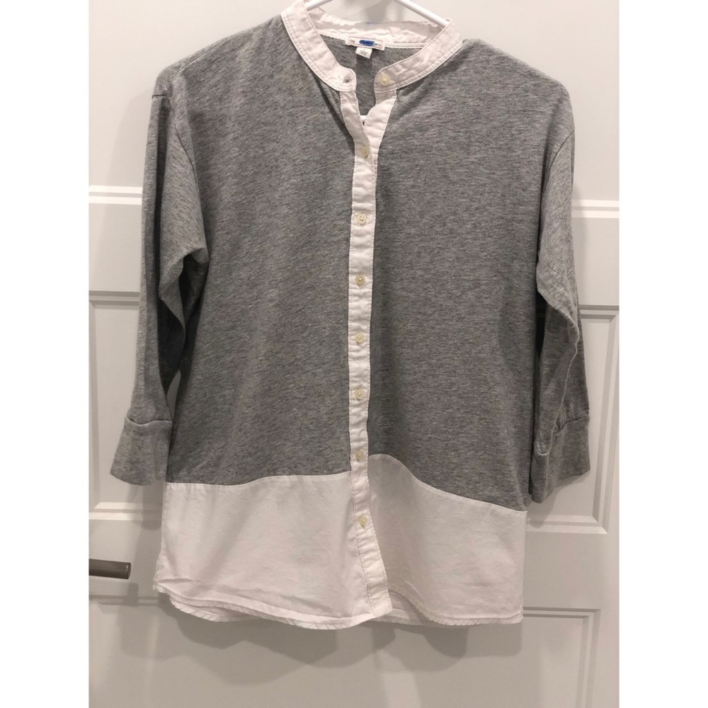 𝅺gap Blouse - Picture 8 of 8